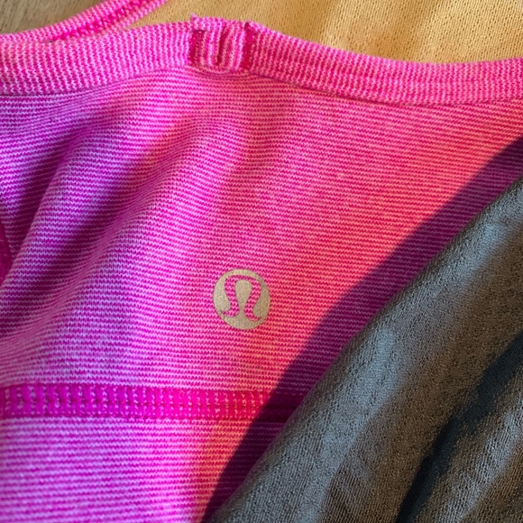 Lululemon No Limit Tank. Coal/pink - Picture 5 of 6